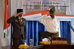 Read more about the article Bupati Natuna Ikuti Video Virtual Upacara Peringatan Detik-detik Kemerdekaan RI ke – 75