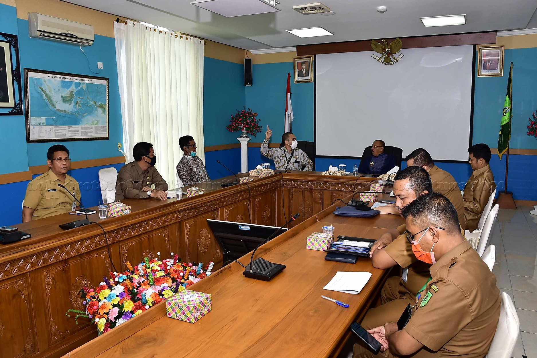 You are currently viewing Bupati Natuna Hadiri Rapat Koordinasi Pencegahan Korupsi Terintegritas