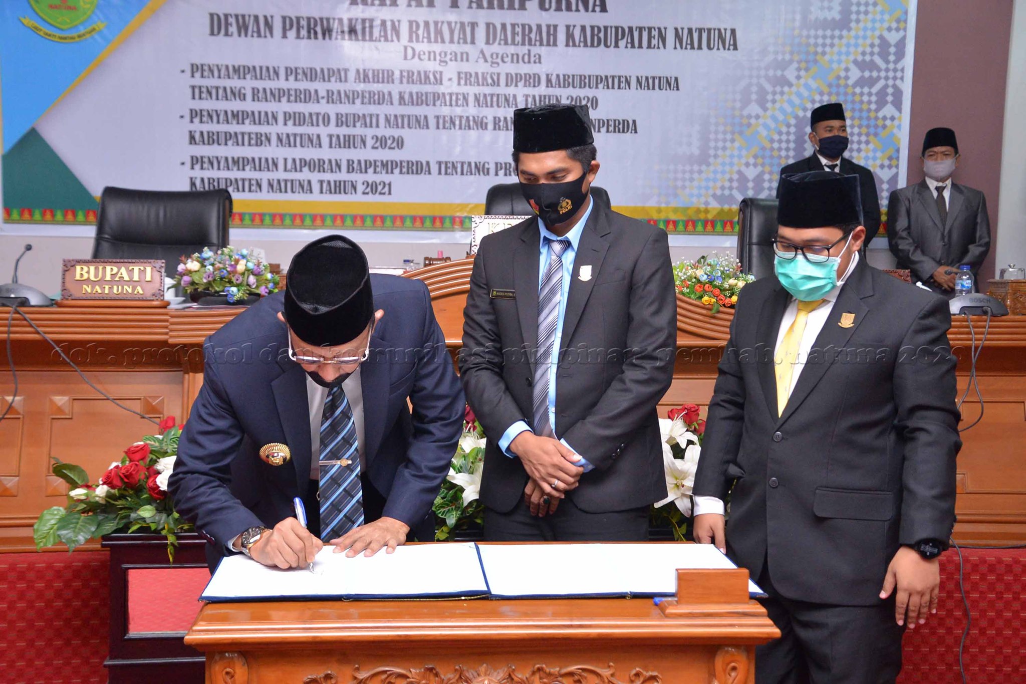 You are currently viewing Bupati Natuna Harap Ranperda Segera Dibahas