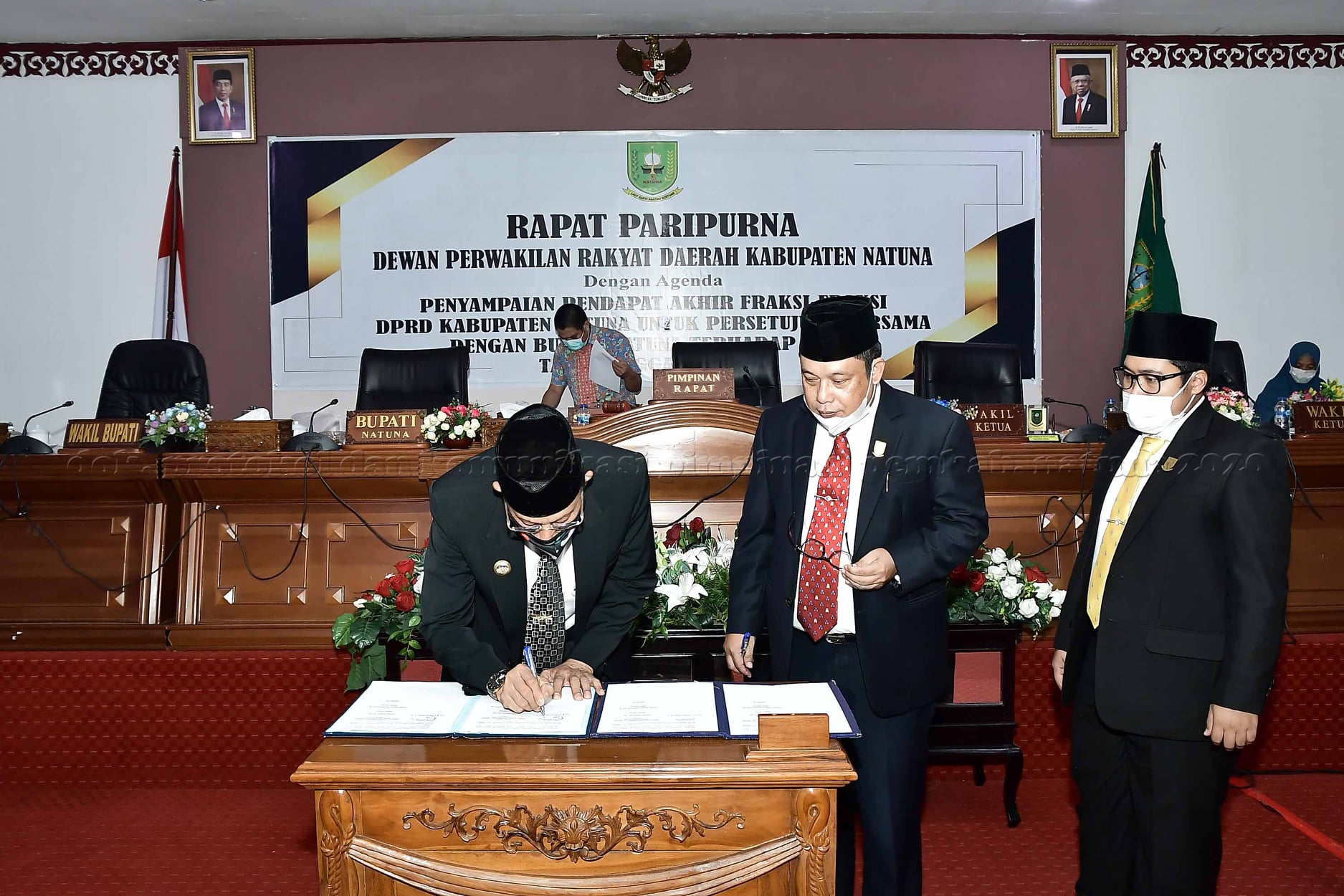You are currently viewing Bupati Hamid Rizal Hadiri Rapat Paripurna Pandangan Akhir Fraksi DPRD Natuna