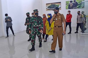 Read more about the article Bupati Hamid Rizal Sambut Danrem 033/WP Tinjau Kegiatan Binter Terpadu 2020 di Natuna