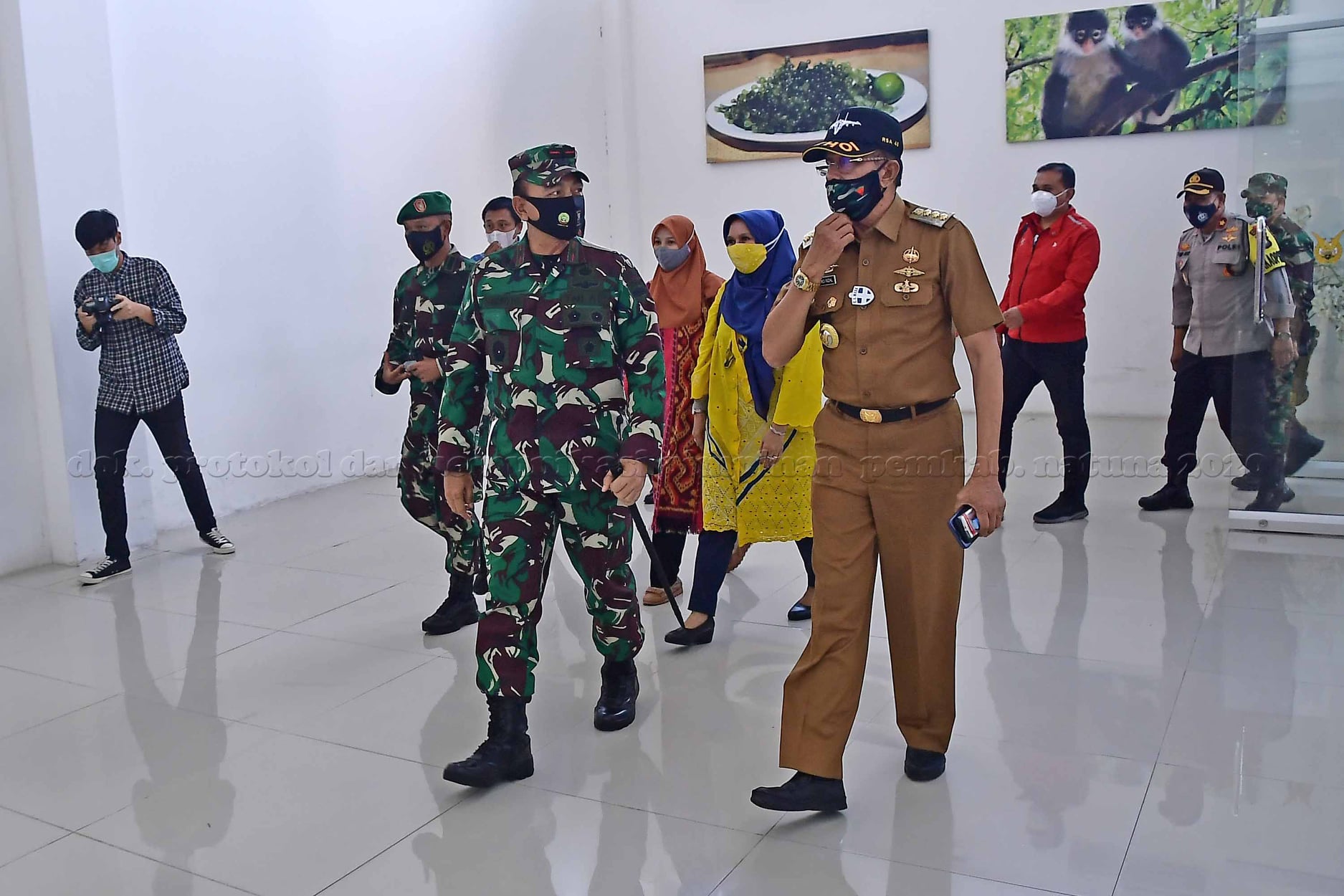 You are currently viewing Bupati Hamid Rizal Sambut Danrem 033/WP Tinjau Kegiatan Binter Terpadu 2020 di Natuna