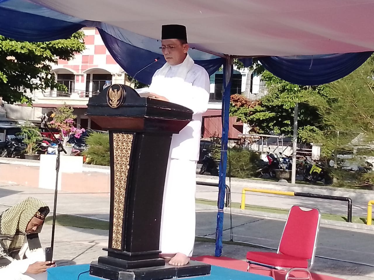 You are currently viewing Gubernur Kepri dan Pemda Natuna bersama Masyarakat melaksanakan Sholat Idul Fitri 1 Syawal 1442 Hijriah.