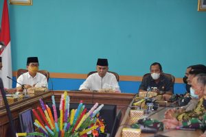 Read more about the article Sukses Memperingati HUT RI Yang Ke-76 Bupati Natuna Memimpin Langsung Pembubaran Panitia