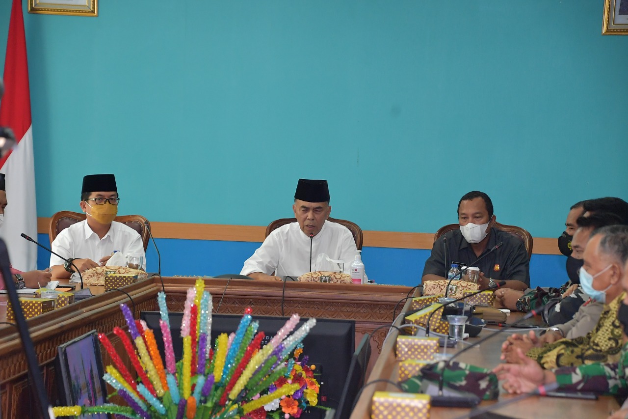 You are currently viewing Sukses Memperingati HUT RI Yang Ke-76 Bupati Natuna Memimpin Langsung Pembubaran Panitia