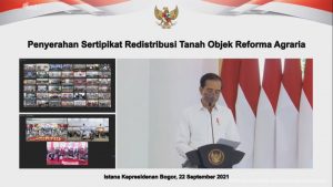 Read more about the article Penyerahan Sertifikat Tanah, Presiden RI Himbau Pemerintah Konsisten Memberantas Mafia Tanah