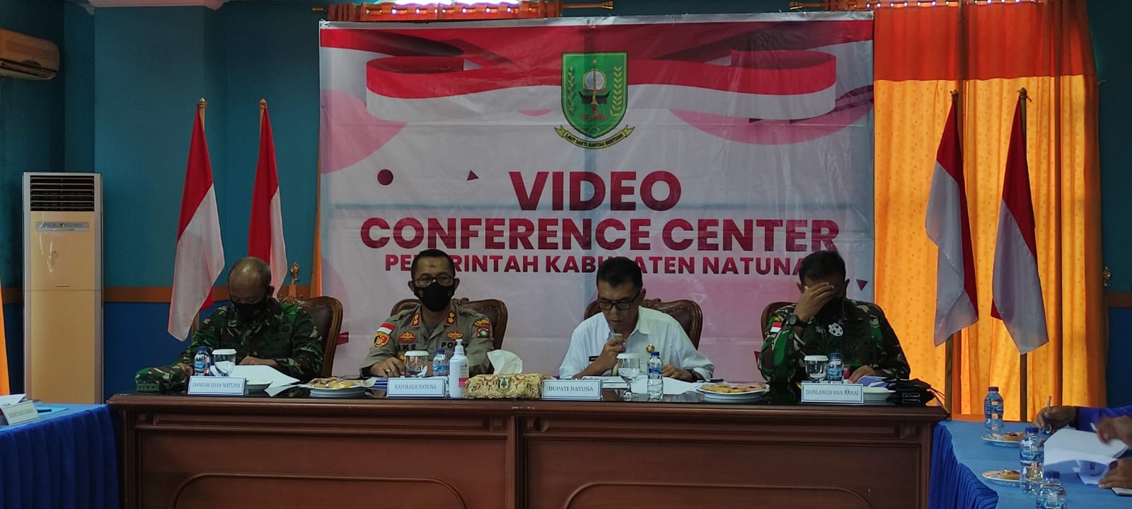 You are currently viewing Rakor Pelaksanaan PPKM, Bupati Natuna Apresiasi Penurunan Angka Covid-19 di Natuna.