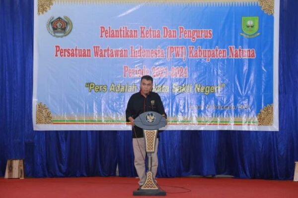 You are currently viewing Bupati Natuna Tutup Konferkap PWI ke III di Gedung Sri Serindit Ranai