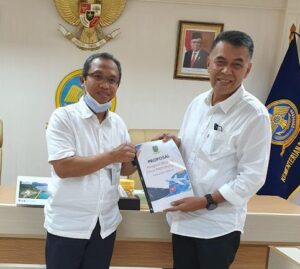 Read more about the article Kunjungi Direktorat Perhubungan Laut Kemenhub RI, Bupati Ajukan Pembangunan Pelabuhan di Natuna Diperbaiki