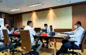 Read more about the article Bertemu Kemen PUPR RI Bupati Wan Siswandi, Usulkan Relokasi Rumah di Bantaran Sungai