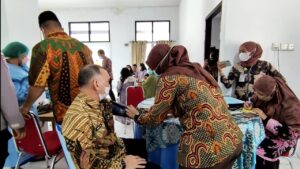 Read more about the article Launching Vaksinasi Booster Serentak, Pemda Natuna Himbau Masyarakat Segera Vaksin