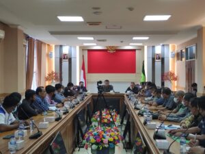 Read more about the article Bupati Natuna: Kedatangan KKP RI bisa menemukan jalan terbaik untuk Kelautan Natuna