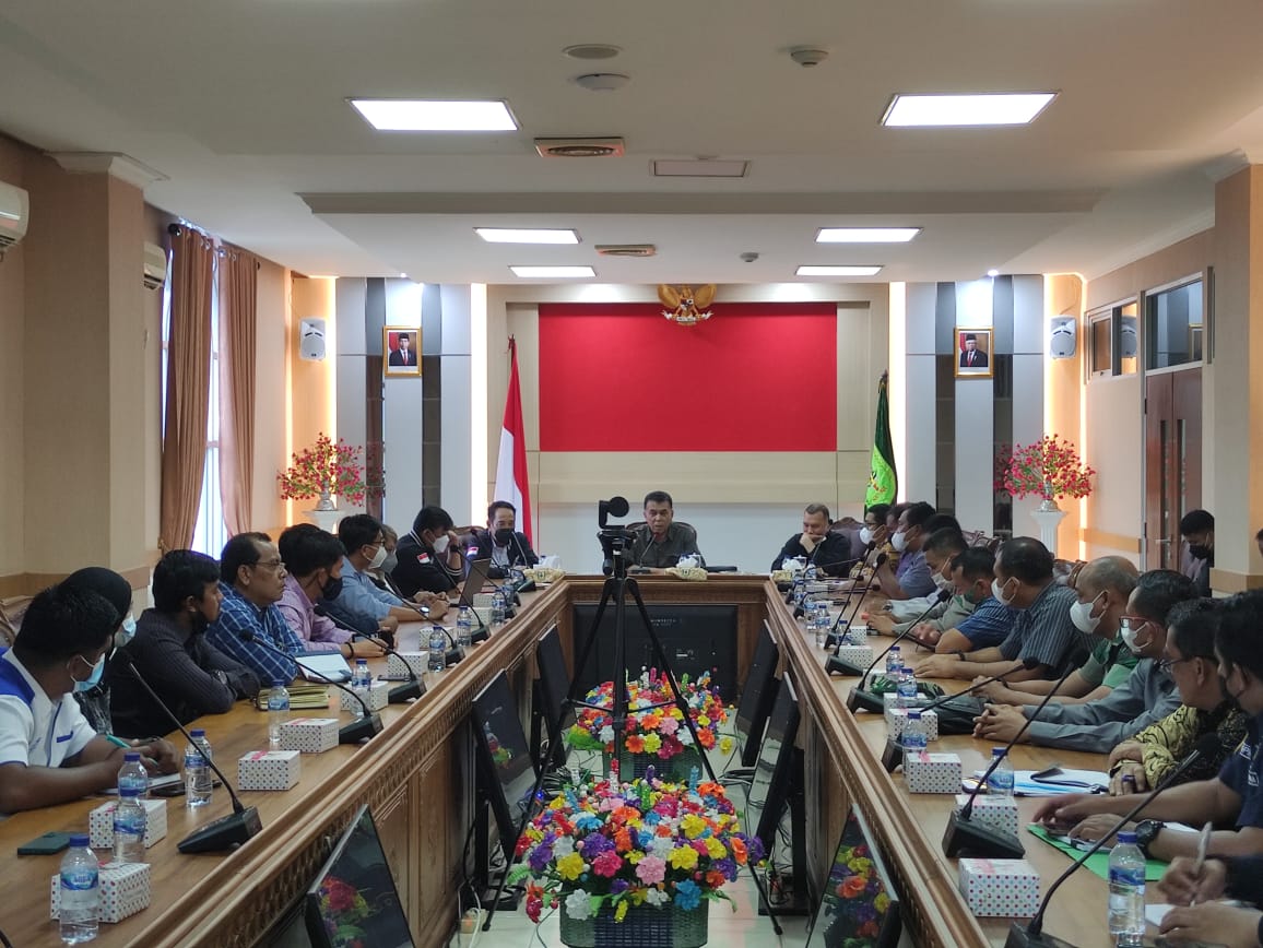 You are currently viewing Bupati Natuna: Kedatangan KKP RI bisa menemukan jalan terbaik untuk Kelautan Natuna