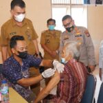 Bupati Natuna Hadiri Acara Nasi Kapau ( Vaksinasi Jangkau Pulau) di Desa Batu Gajah.