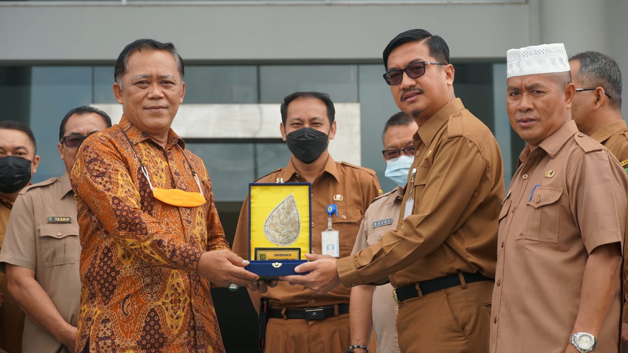 You are currently viewing Pemda Natuna Silaturahmi bersama Wakil Walikota Tanjungpinang.