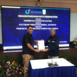 Penandatanganan Kerjasama Antara Bupati Natuna dan PEM Akamigas dalam rangka penyelenggaraan Pendidikan Vokasi Sarjana di Bidang Migas.