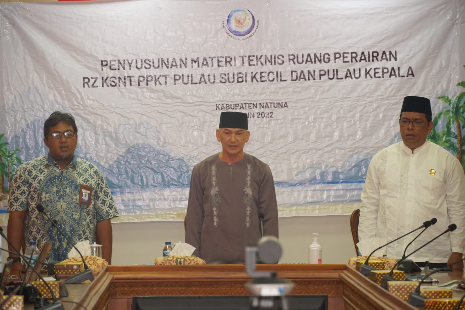 You are currently viewing FGD dengan KKP Provinsi Kepri Wakil Bupati Natuna harapkan Mampu Tingkatkan Perekonomian Masyarakat.