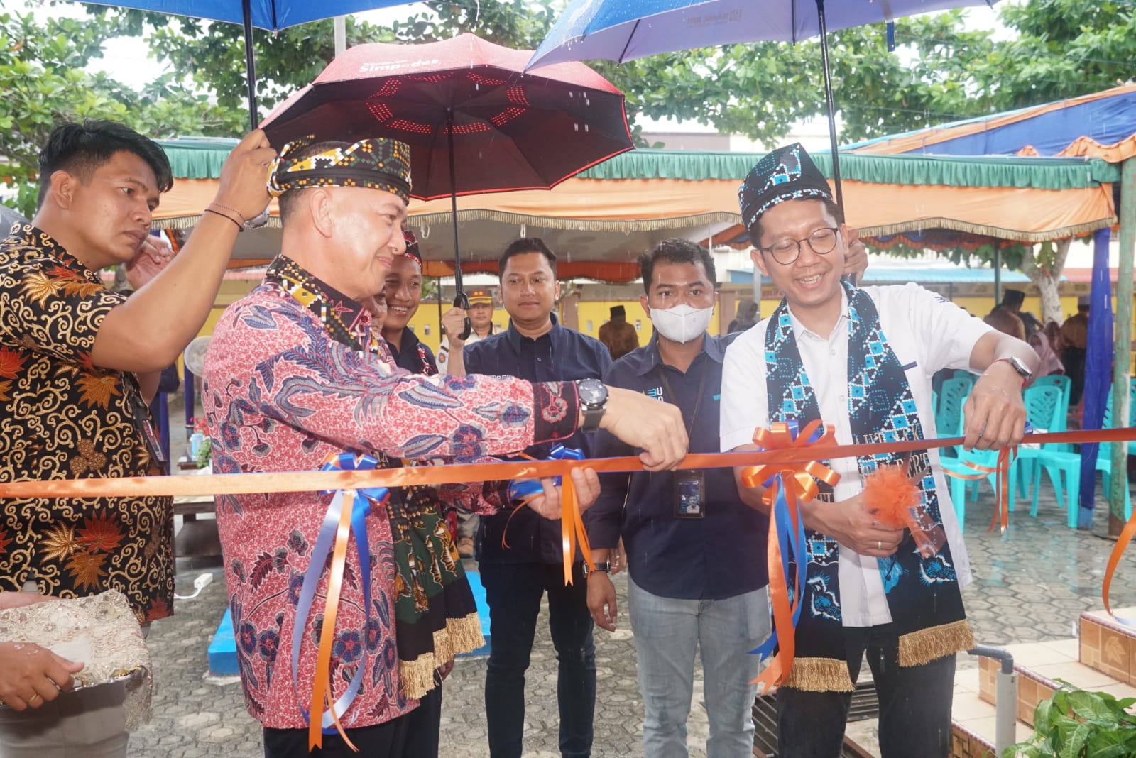 You are currently viewing Wakil Bupati Natuna Sambut Baik Bantuan  CSR dari Bank  BRI di Bidang Pendidikan