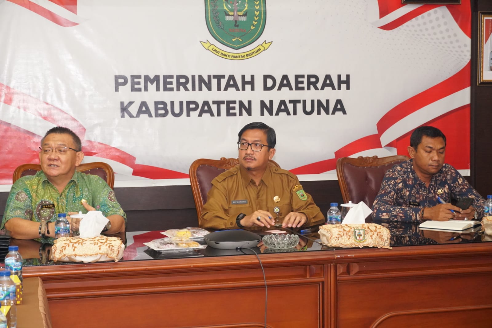 You are currently viewing Sekda Natuna Gelar  Rapat Pembahasan BBM bersubsidi bagi Nelayan.