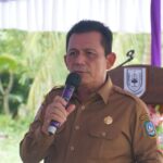 Gubernur Ansar Ahmad Resmikan Jalan Trans Kelarik – Batubi Kecamatan Bunguran Utara.