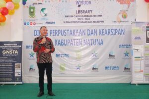 Read more about the article Wakil Bupati Natuna Hadiri Acara Wisuda Siswa Siswi Library English Class Gelombang Pertama Dinas Perpustakaan Daerah Kab. Natuna.