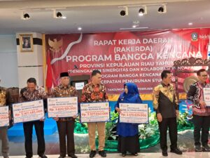 Read more about the article Bupati Natuna Hadiri Rakerda Program Bangga Kencana Provinsi Kepri
