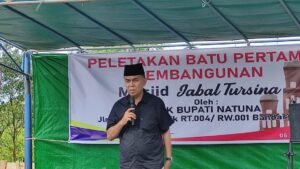 Read more about the article Bupati Natuna Hadiri Peletakan Batu Pertama Pembangunan Masjid Jabal Tursina di Kelurahan Bandarsyah