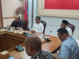 Read more about the article Pemda Natuna Terima Bantuan BPJS Ketenagakerjaan Untuk Korban Longsor Serasan