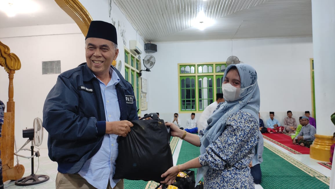 You are currently viewing Safari Ramadhan Di Mesjid Al Istiqomah Desa Tanjung Pala Pulau Laut, Bupati Natuna Ajak Masyarakat Memperbaiki Hubungan Dengan Allah