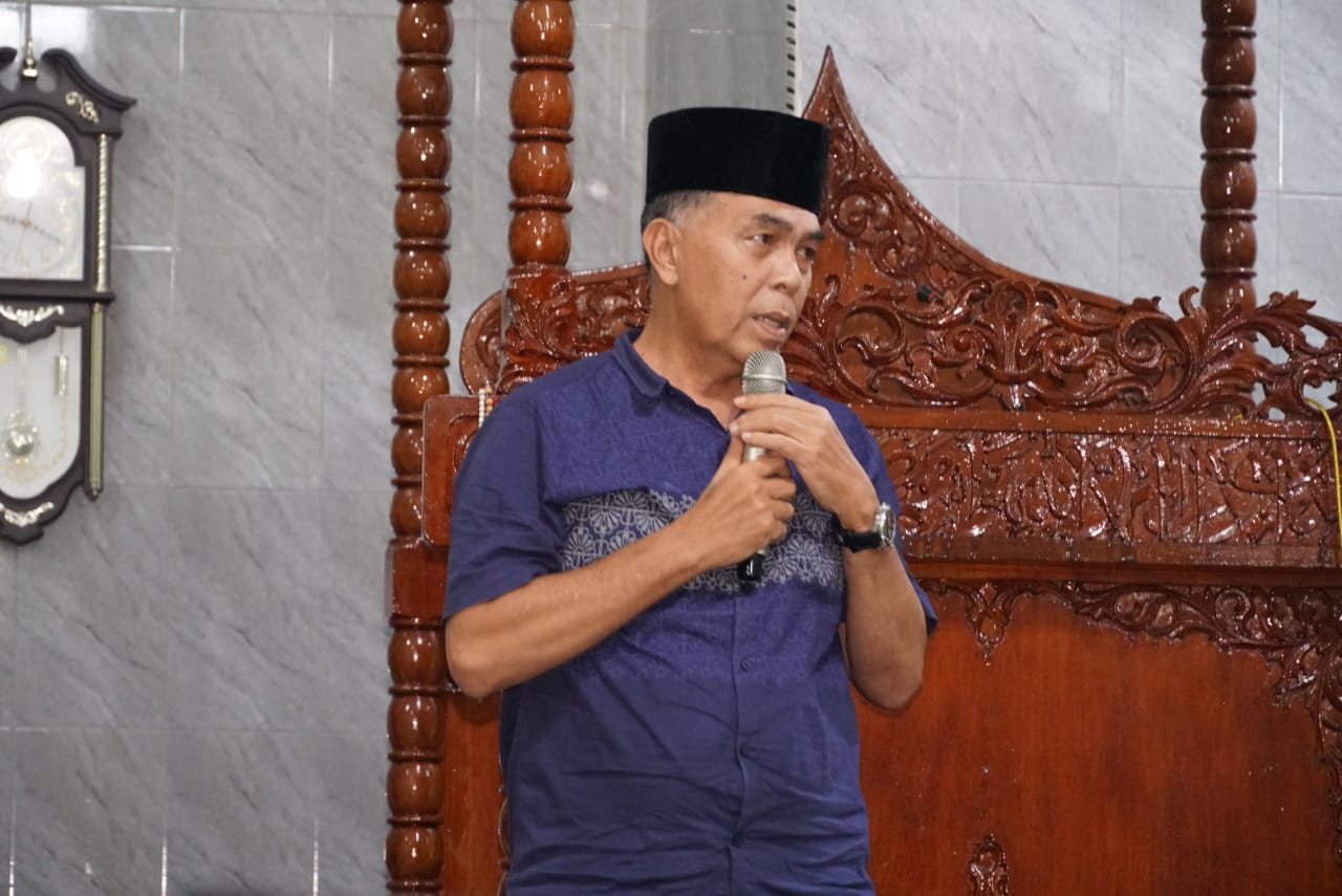 You are currently viewing Sambangi Kecamatan Pulau Tiga Barat , Bupati Dan Wakil Bupati Natuna Safari Ramadhan Di Mesjid Al Hikmah Desa Pulau Tiga