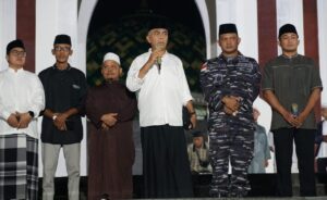 Read more about the article Bupati Natuna Buka Acara Pawai Takbir Keliling