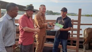 Read more about the article Wakil Bupati Natuna Tinjau Pengiriman Sapi Kurban Ke Tanjung Balai Karimun