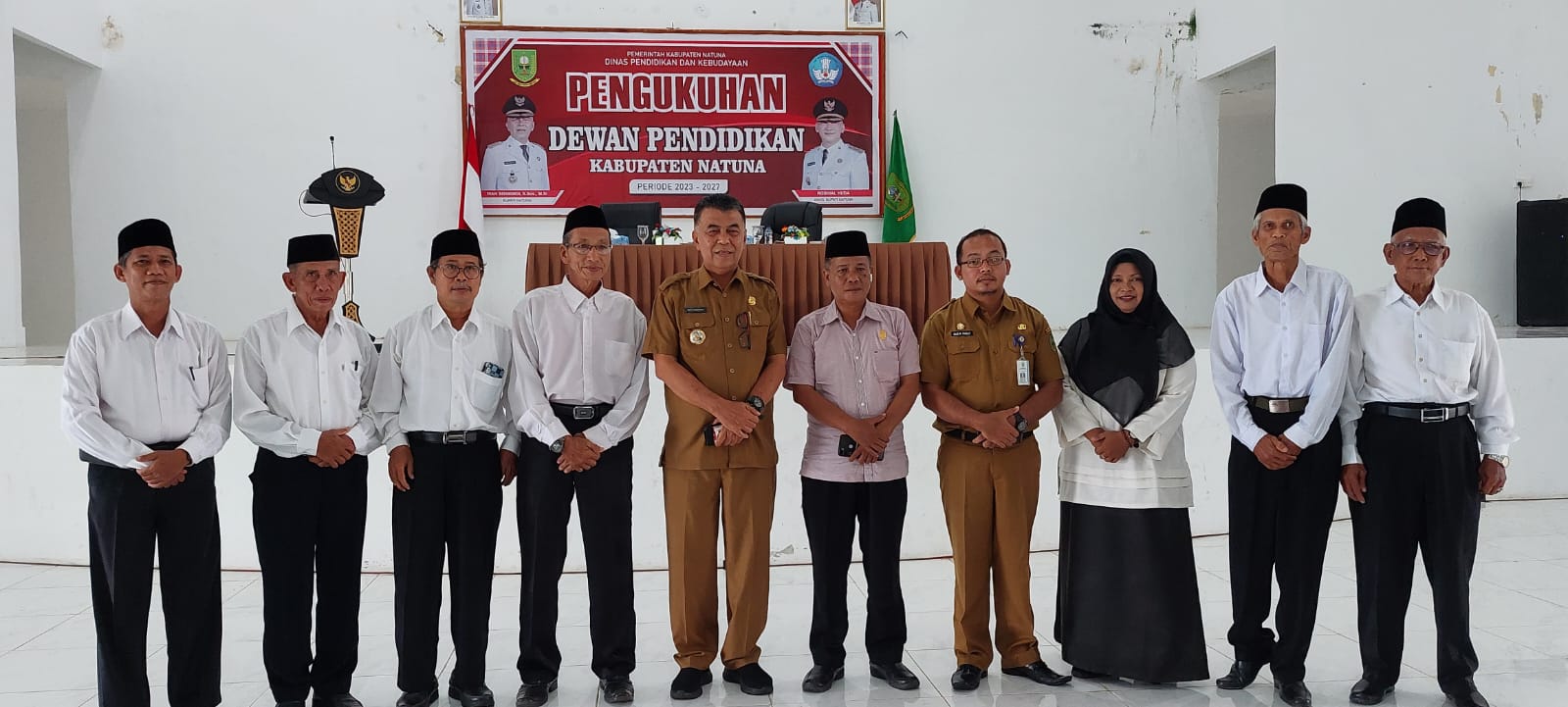 You are currently viewing Kukuhkan Dewan Pendidikan Natuna, Bupati Harapkan Pemikiran Kritis Demi Kemajuan Pendidikan