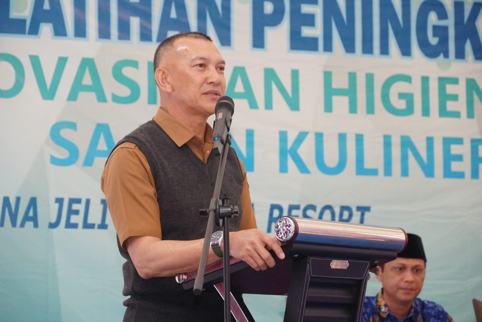 You are currently viewing Tingkatkan Kompetensi Pelaku Usaha Kuliner Natuna, Dispar Gelar Pelatihan Peningkatan Inovasi dan Higienitas Sajian Kuliner