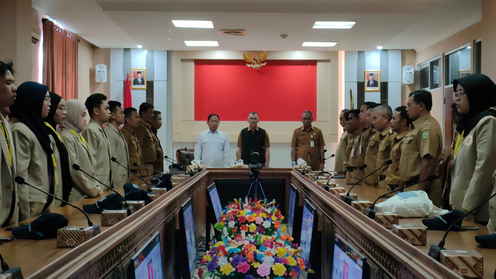 You are currently viewing Wakil Bupati Terima Tim KKN-PPM Universitas Gajah Mada