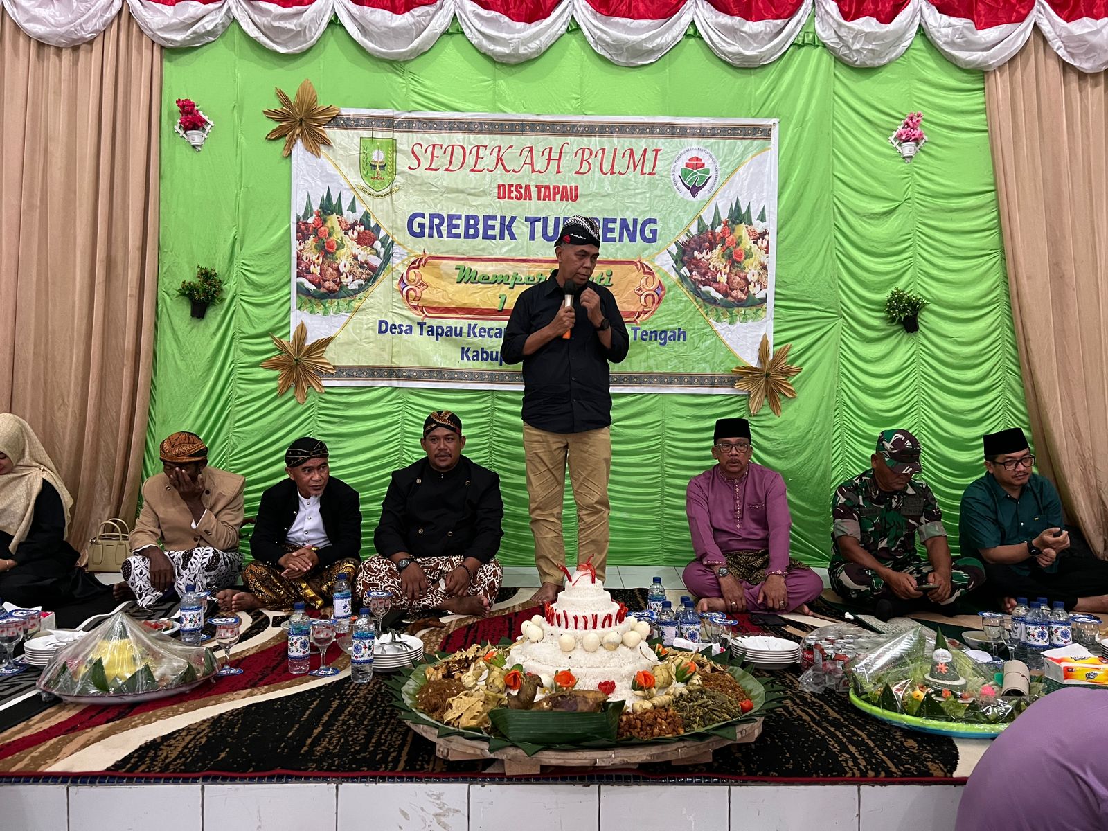 You are currently viewing Bupati Natuna Hadiri Acara Sedekah Bumi Desa Tapau Kecamatan Bunguran Tengah