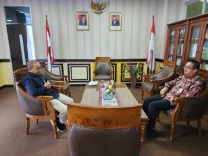 Read more about the article Pemda Natuna Terima Bantuan CSR Penerangan Jalan dari Bank Riau Kepri Syariah