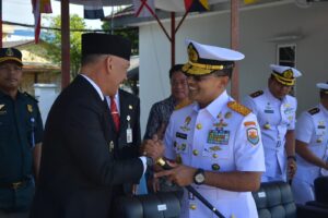 Read more about the article Wakil Bupati Natuna Hadiri Acara Serah Terima Jabatan Komandan Lanal Ranai