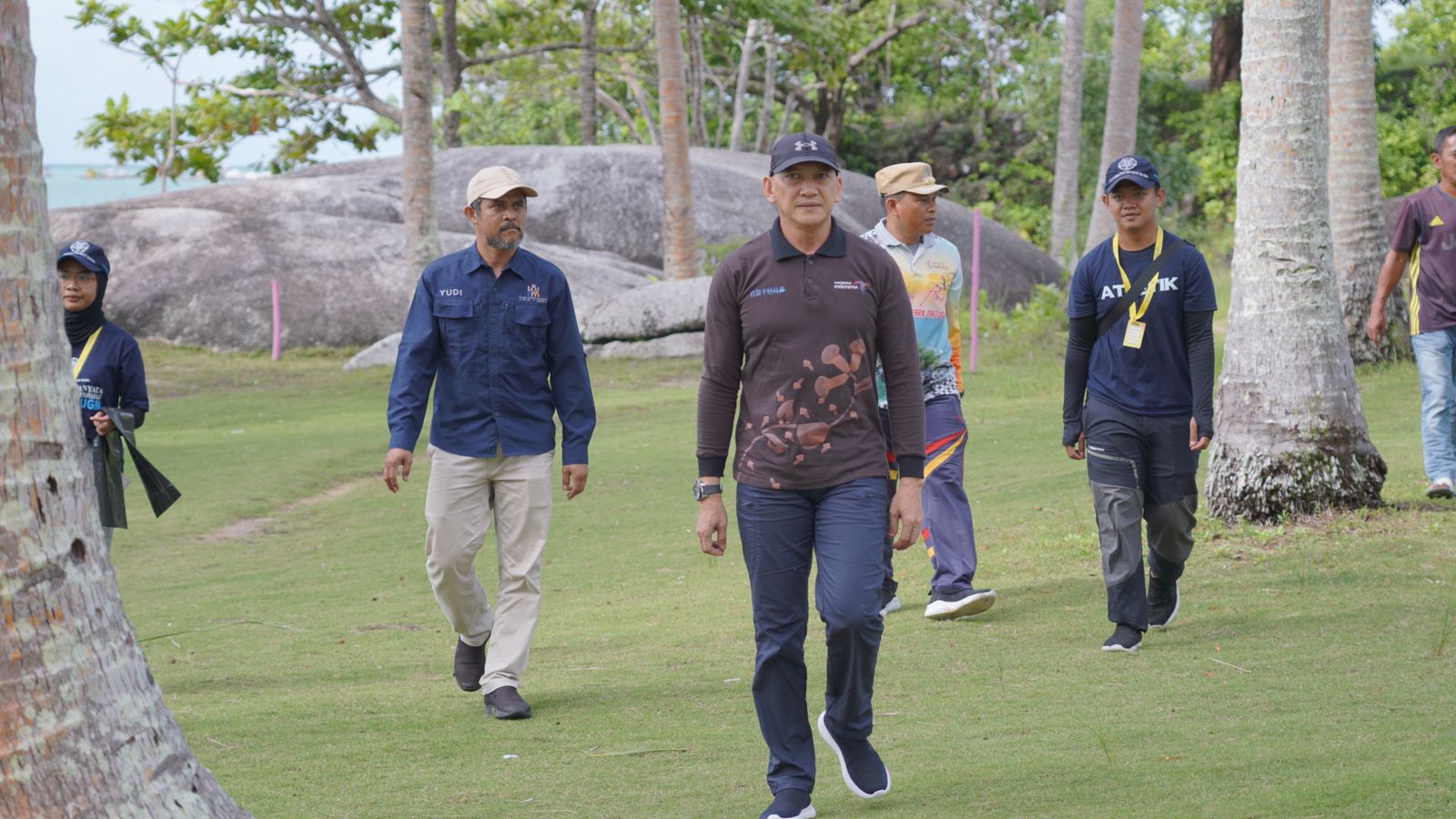 You are currently viewing Edukasi Geopark dan Gotong Royong Wakil Bupati Natuna