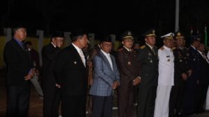 Read more about the article Dampingi Gubernur Kepri Pada Acara Upacara Apel Kehormatan dan Renungan Suci di TMP Natuna