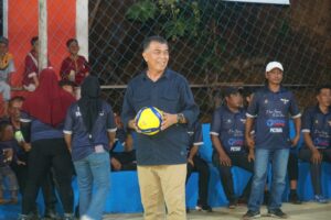 Read more about the article Buka Turnamen Bola Voli Karla Cup, Bupati Natuna : Mari Junjung Tinggi Sportifitas
