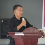 Bupati Natuna Bersama Badan Pertanahan Serahkan 325 Sertifikat Hak Atas Tanah Kepada Masyarakat Subi