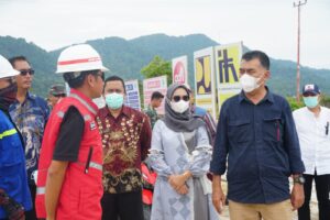 Read more about the article Bupati Natuna, Tinjau langsung proses pembangunan perumahan bagi warga terdampak Longsor di Kecamatan Serasan