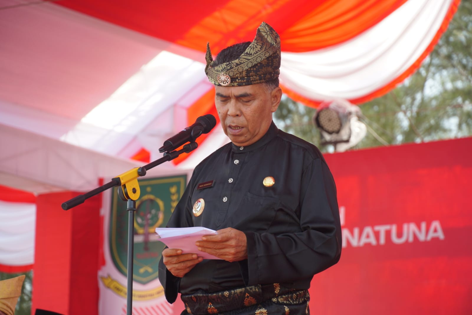You are currently viewing Bupati Natuna, Pimpin Upacara Peringatan HUT Kabupaten Natuna ke-24 Tahun 2023