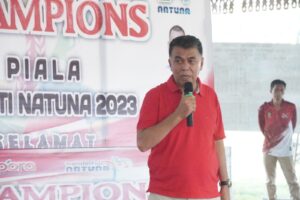 Read more about the article Pertandingan Gasing Resmi di Tutup, Bupati Natuna : Lestarikan Permainan Khas Natuna Agar Tetap Membumi di Tanah Melayu