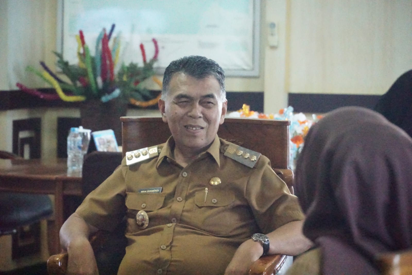 You are currently viewing Serahkan NPHD dan BAST Hibah Tanah Kepada PMI Natuna, Bupati Natuna : Gunakan dan Manfaatkan dengan Baik dan Benar