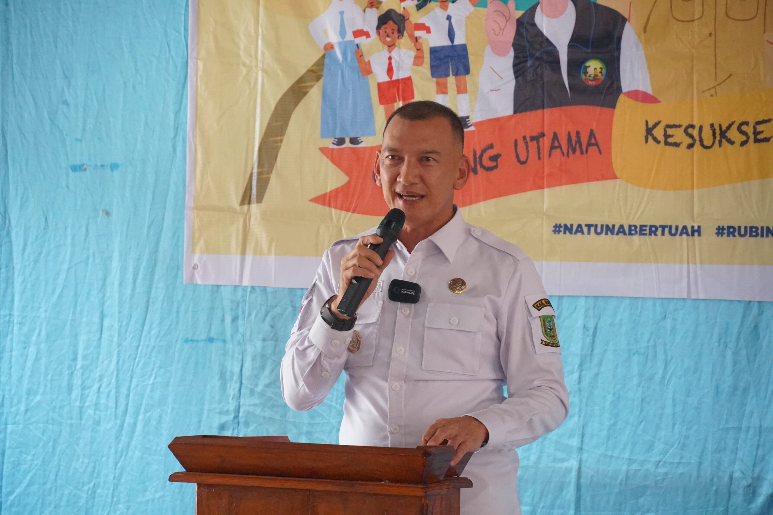 You are currently viewing Hadiri Acara HGN Bersama RUBI, Kec. Pulau Panjang, Subi, Wakil Bupati Natuna : Kehadiran RUBI Membantu Masyarakat Mengatasi Masalah Pendidikan