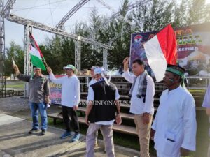 Read more about the article Bupati Dan Wakil Bupati Natuna Hadiri Acara Aksi Solidaritas Bela Palestina