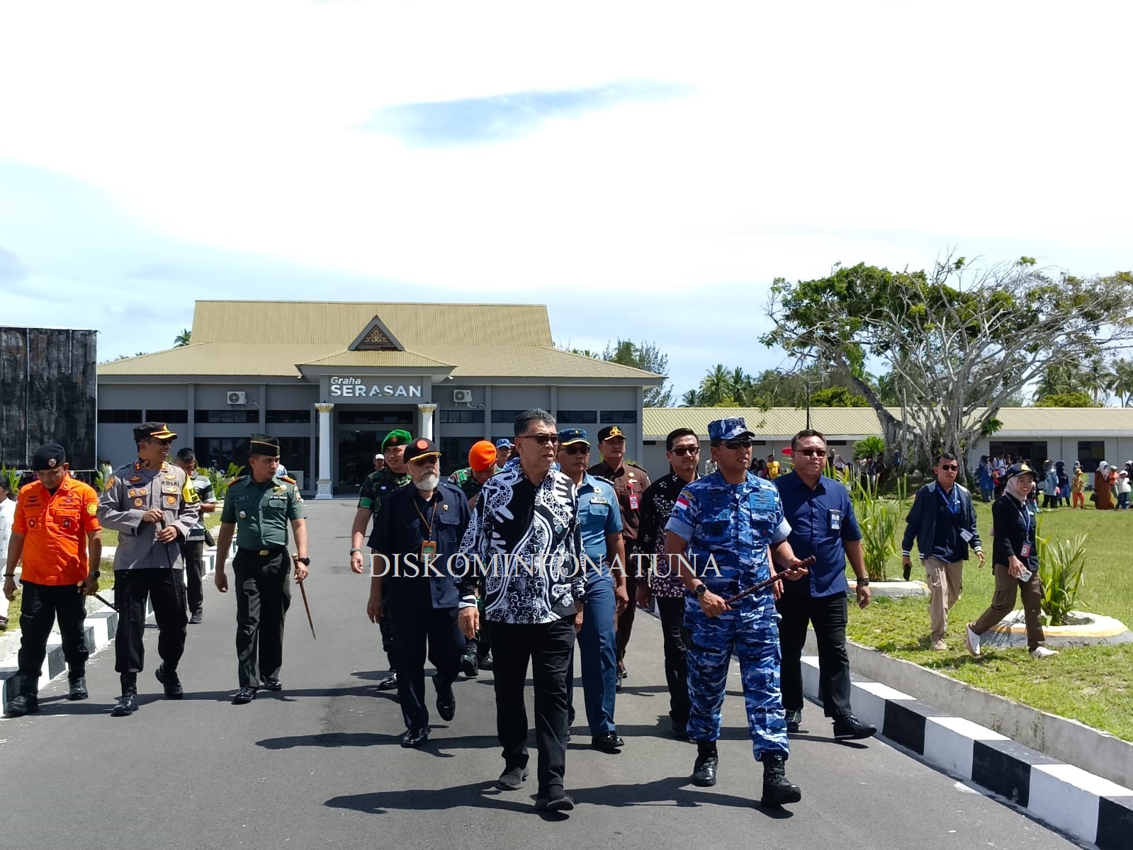 You are currently viewing Bupati Natuna Hadiri Pameran Alutsista, LANUD Raden Sadjad Open Base 2023