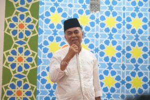 Read more about the article Sambangi Mesjid Al Mujahidin Desa Tanjung Setelung, Bupati Natuna Serahkan Bantuan